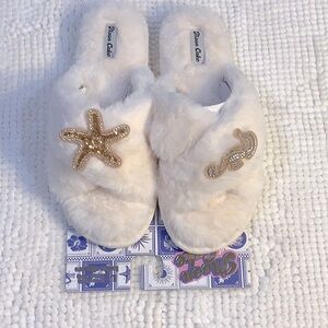 Fuzzy Cream Slippers with Starfish and Seahorse Accents